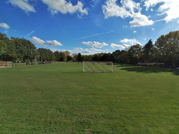 Sportplatz an der B66 - Dörentrup-Humfeld