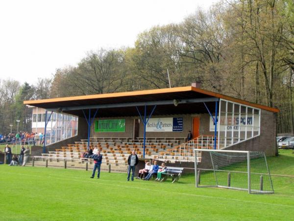 Victor Stadion - Apeldoorn
