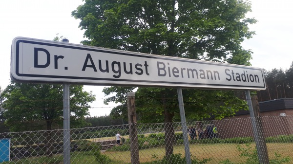 Dr.-August-Biermann-Stadion - Unterlüß