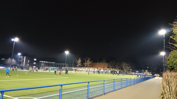 Bezirkssportanlage Westender Straße Kunstrasen I - Duisburg-Meiderich