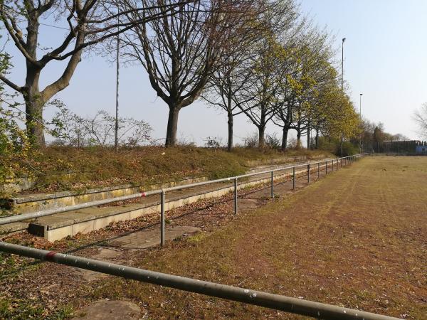 Sportplatz Rödersheimer Straße - Meckenheim/Pfalz
