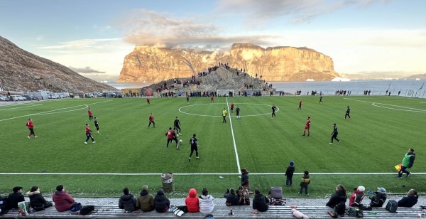 Uummannaq Stadion - Uummannaq