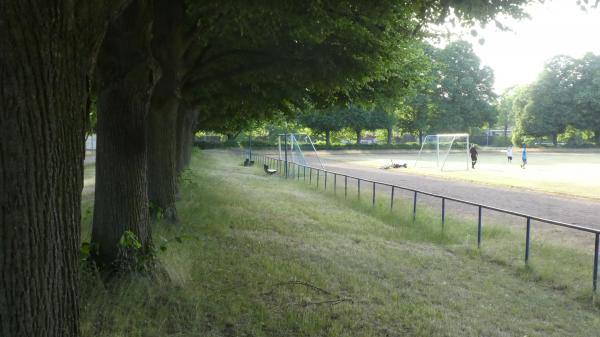 Sportanlage Scharnweberstraße - Berlin-Reinickendorf