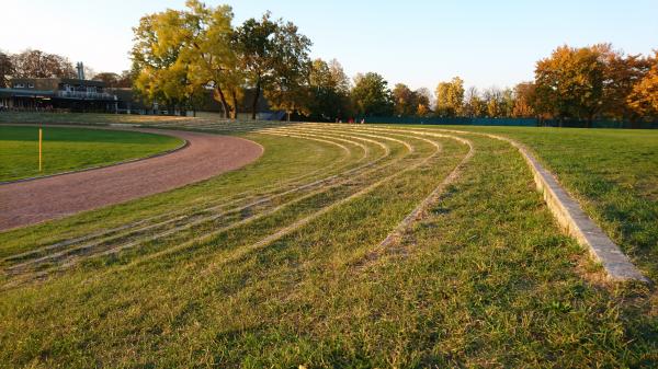 Allianz Dr. Hans Heß Stadion - Berlin-Mariendorf