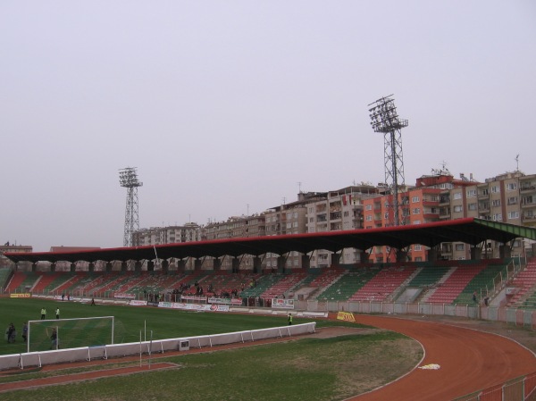 Diyarbakır Atatürk Stadyumu - Diyarbakır