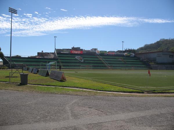 Estadio Nacional Las Delicias - Santa Tecla