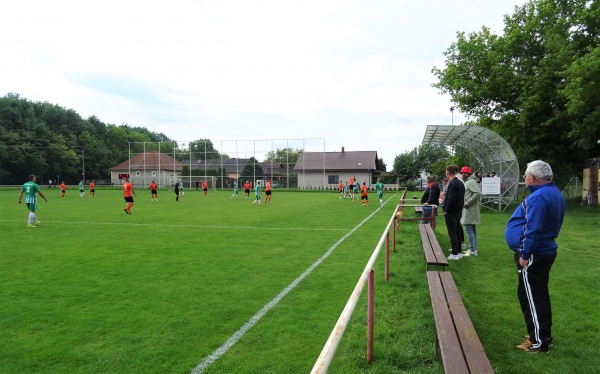 Futbalový štadión Horný Ohaj - Vráble-Horný Ohaj