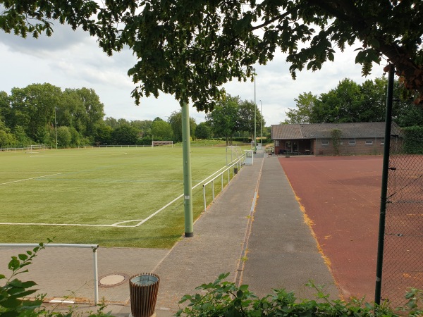 Sportplatz Berufsbildungszentrum - Grevenbroich-Elfgen