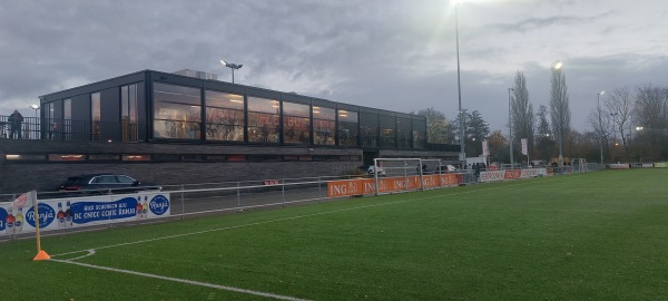 Sportpark Middenmeer veld 20-Zeeburgia veld 1 - Amsterdam