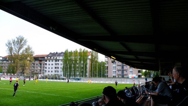 Bezirkssportanlage Stadion Hans-Böckler-Straße - Düsseldorf-Derendorf