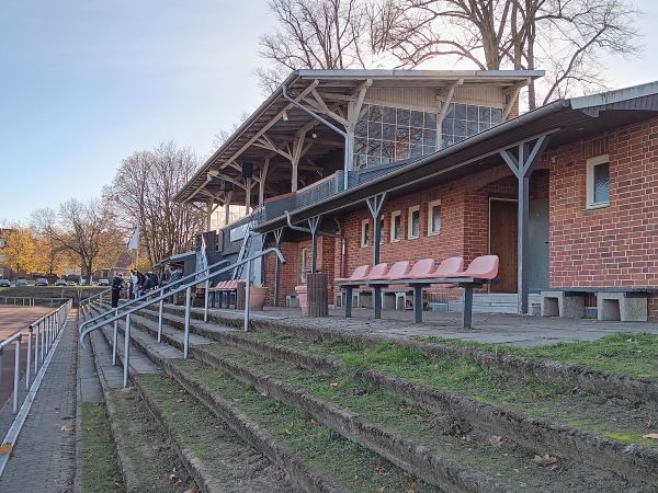 Sportpark Uelzener Straße - Lüneburg-Rotes Feld