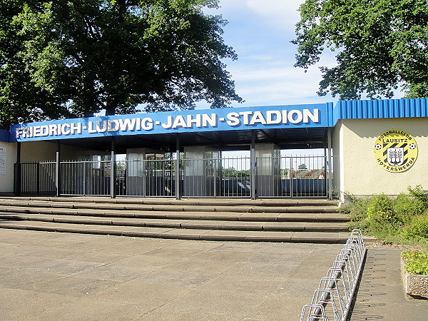 Friedrich-Ludwig-Jahn-Stadion - Hoyerswerda