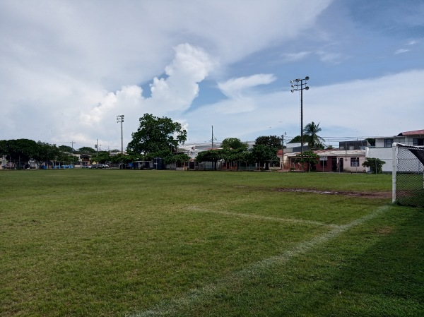 Plaza Deportes Las Playitas - Puntarenas
