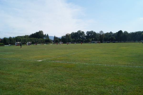 Stadion w Pisarzowice - Pisarzowice