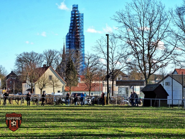 Fritz-Schumacher-Sportpark Platz 2 - Bad Sassendorf-Ostinghausen