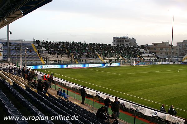 Stadio Antonis Papadopoulos - Lárnaka (Larnaca)