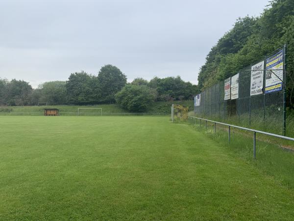 Sportplatz Wiesenstraße - Butzbach-Hoch-Weisel