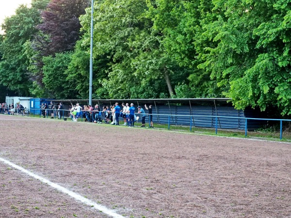 Sportplatz Wiesbadener Straße - Duisburg-Obermeiderich