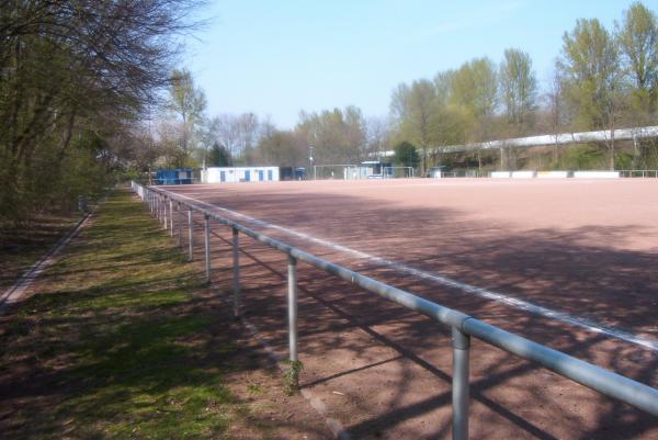 Sportplatz Hahnenmühlenweg - Dortmund-Dorstfeld