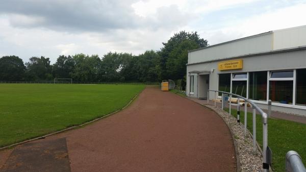 Lufthansa-Sportplatz - Hamburg-Groß Borstel