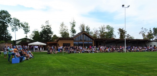 Sportplatz Höflein - Höflein
