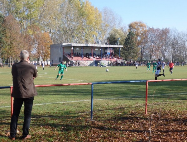 Futbalové ihrisko Baka - Baka