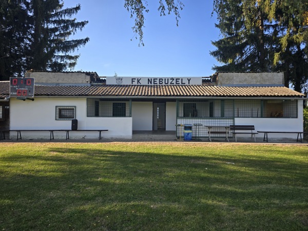 Fotbalové Hřiště Nebužely - Nebužely