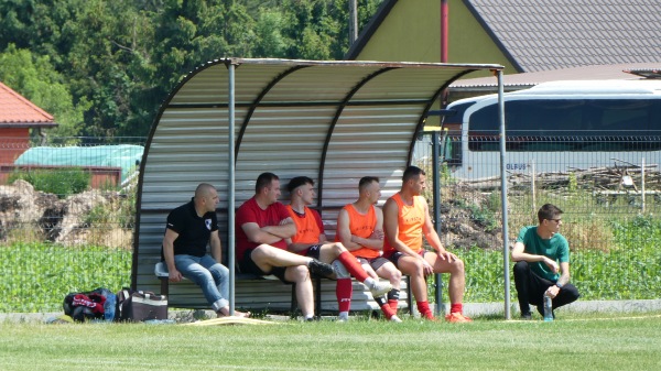 Boisko w Zbytowach - Zbytowa