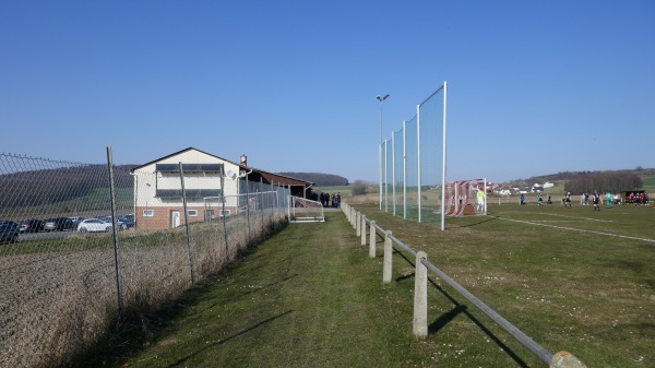 Sportplatz am Weinberg - Wabern-Falkenberg