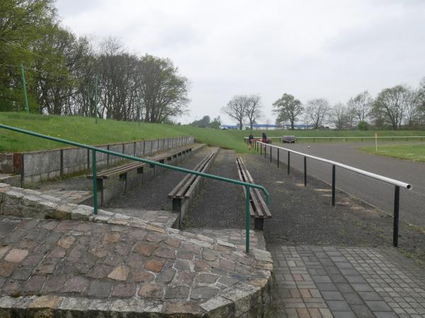 Otto-Lilienthal-Stadion - Rhinow