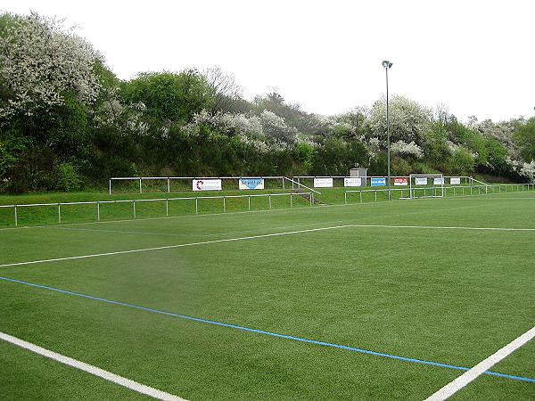 Sportplatz am Wasserhaus - Strohn