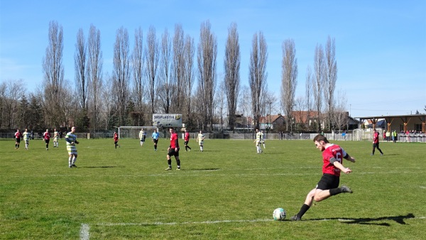 Futbalový štadión Veľká Mača - Veľká Mača