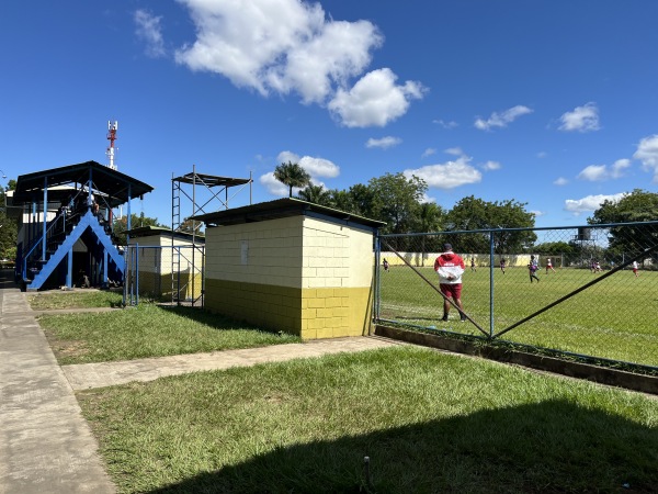 Complejo Deportivo La Veranera - Léon