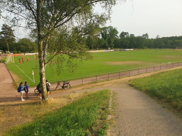 Bezirkssportanlage Grimlinghausen - Neuss-Grimlinghausen