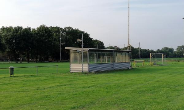 Sportplatz am Dorfgemeinschaftshaus - Haren/Ems-Landegge