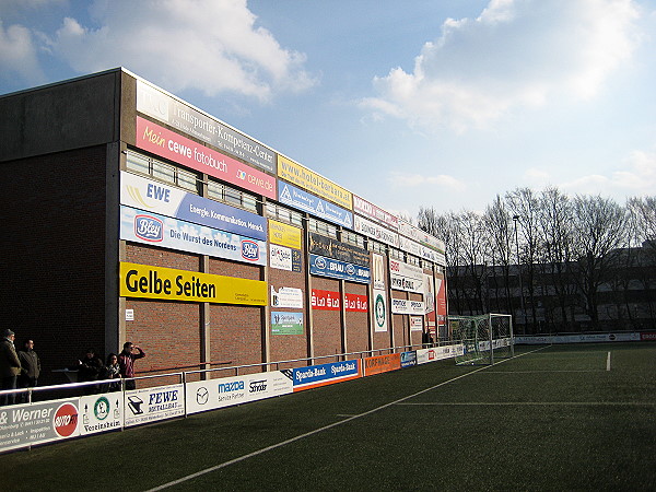 Hans-Prull-Stadion - Oldenburg (Oldenburg)