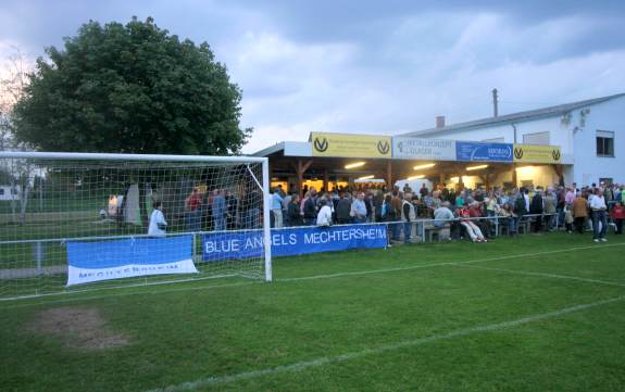 Stadion an der Kirschenallee - Römerberg-Mechtersheim