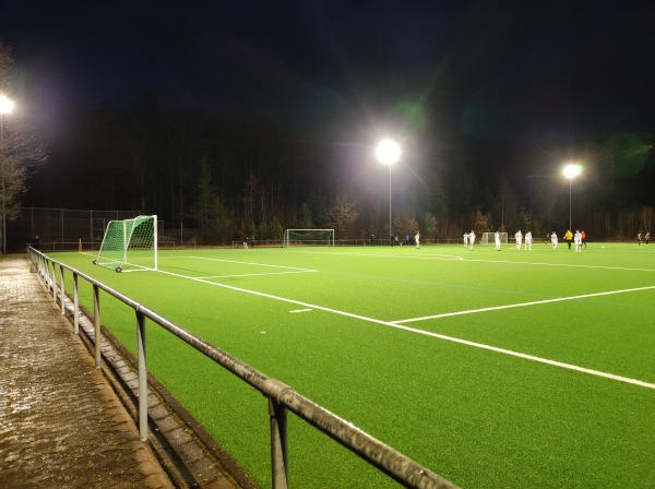 Waldstadion am Schwimmbad Nebenplatz - Melsungen