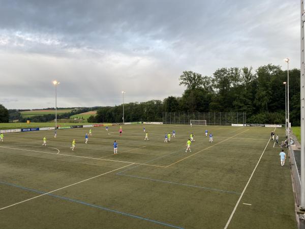 Sportanlagen Burkertsmatt Nebenplatz - Widen
