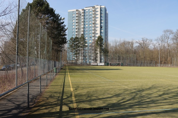 Sportanlage Mönchfeldstraße Platz 2 - Stuttgart-Mönchfeld