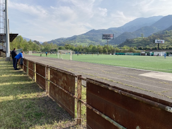 Estadio Municipal El Sotón - Lena (Ḷḷena), AS