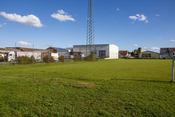Karl-Reinlein-Stadion Nebenplatz 1 - Ebensfeld