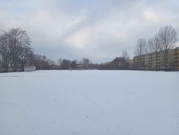 Sportplatz Pariser Straße - Brandenburg/Havel-Hohenstücken