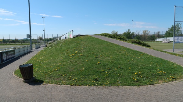 Stadion Andernach Nebenplatz - Andernach