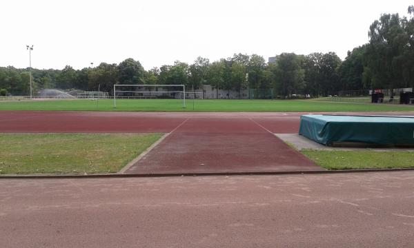 Bezirkssportanlage Süd - Hannover-Südstadt