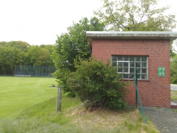 Sportplatz Wetschen B - Wetschen