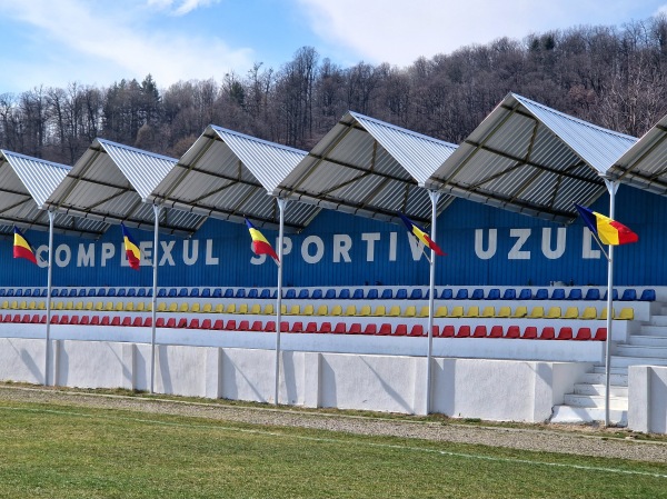 Stadionul Rafinăriei - Dărmănești