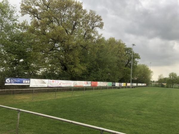 Sportplatz Bustedt - Bünde/Westfalen-Bustedt