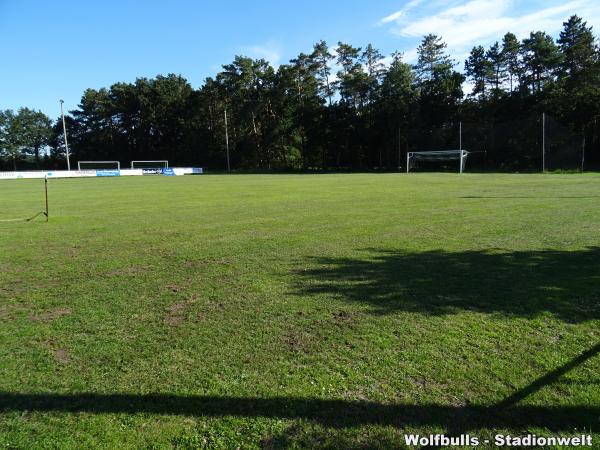 Sportplatz am Schwarzen Pohl - Hechthausen-Bornberg