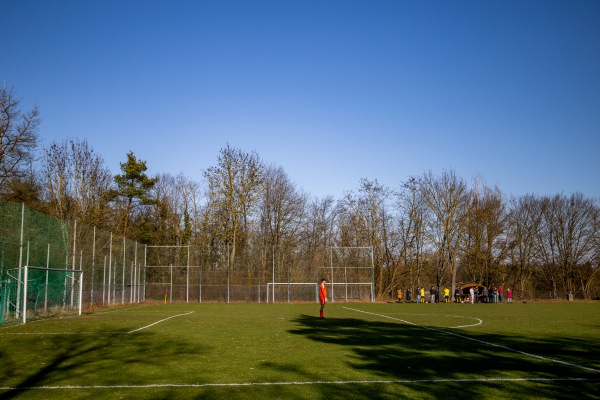 Sportanlage Karl-May-Straße Platz 3 - Erlangen-Frauenaurach